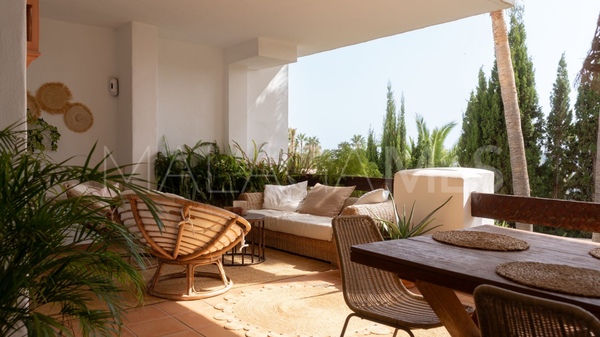 Buy apartamento planta baja in Las Tortugas de Aloha de 2 bedrooms