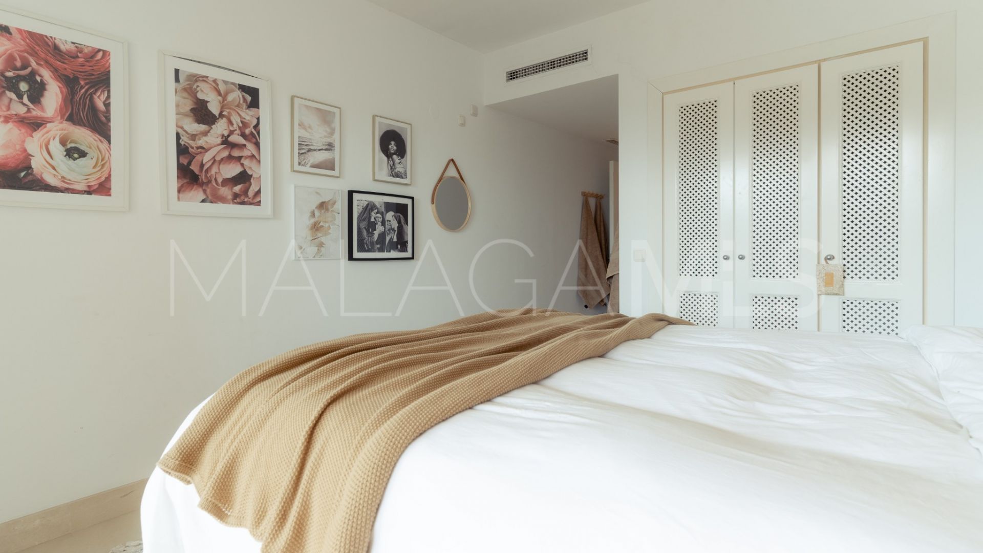 Buy apartamento planta baja in Las Tortugas de Aloha de 2 bedrooms