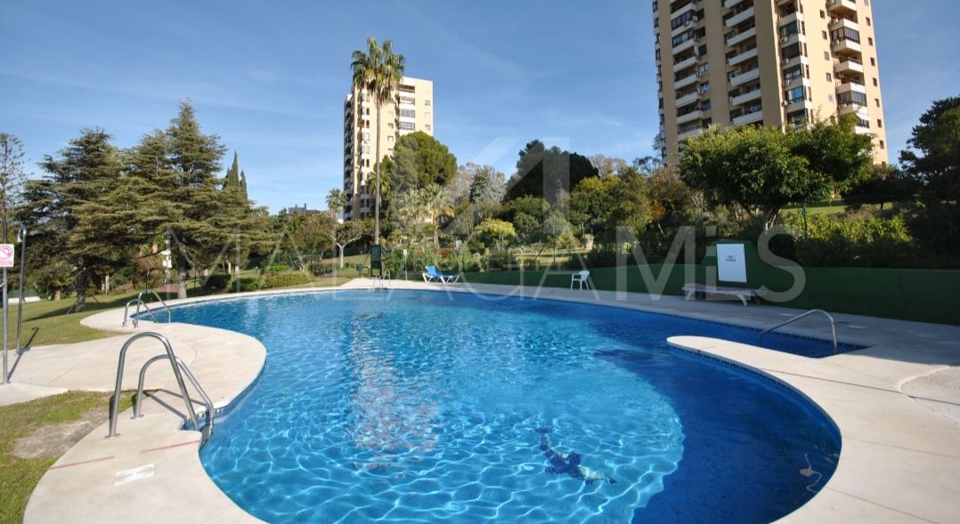 For sale 1 bedroom apartment in Torres de Aloha