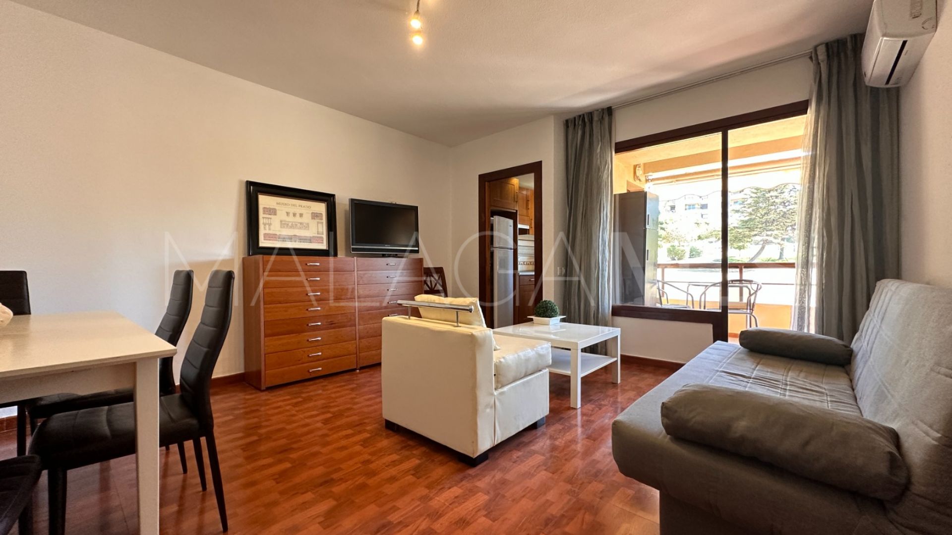 For sale 1 bedroom apartment in Torres de Aloha