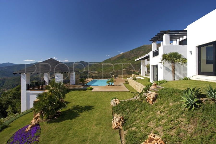 Villa in La Zagaleta for sale