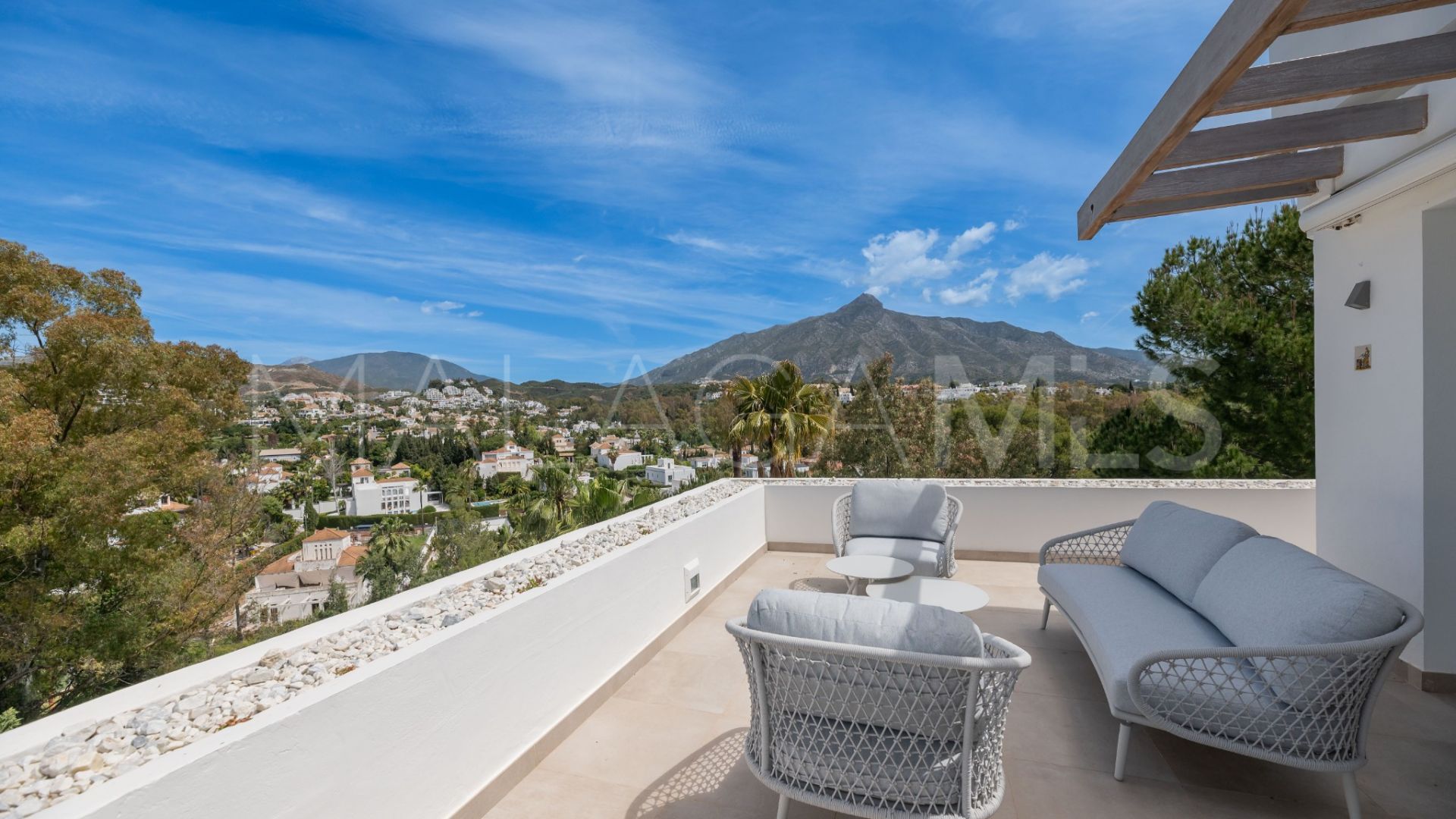 For sale Las Brisas penthouse with 3 bedrooms