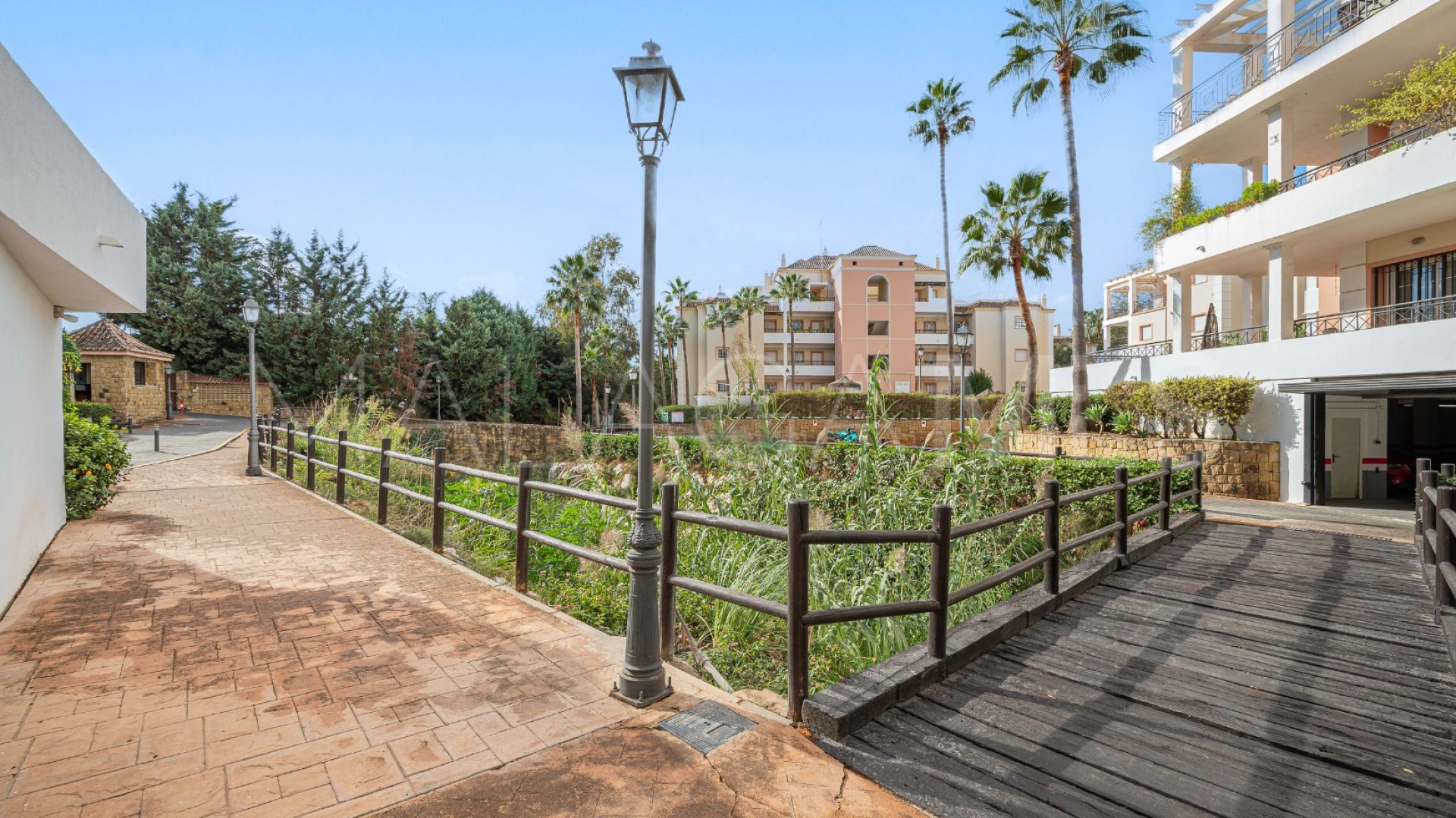 Appartement rez de chaussée for sale in River Garden
