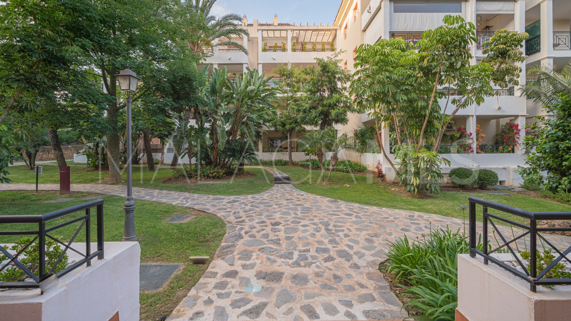 Appartement rez de chaussée for sale in River Garden