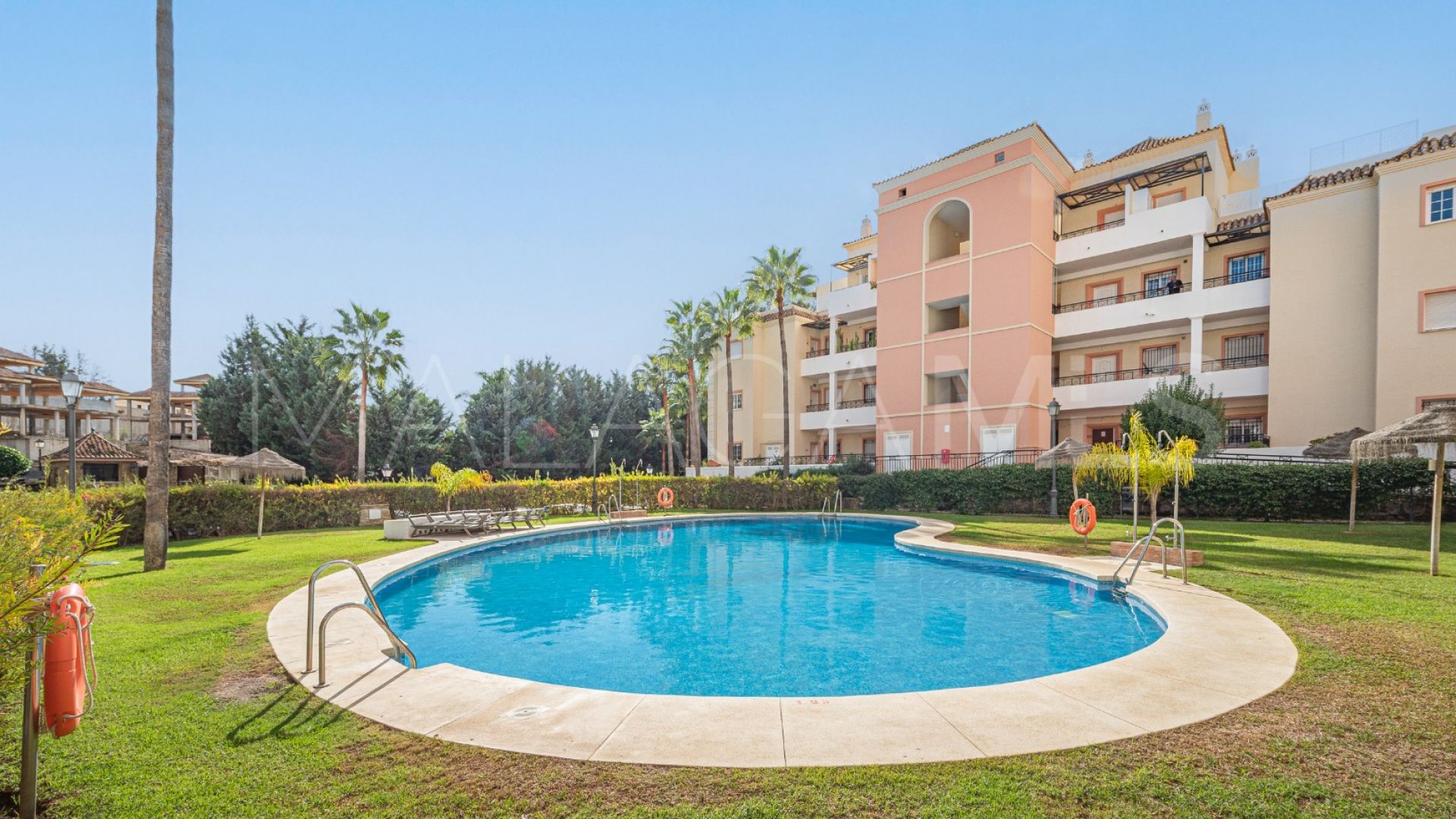 Appartement rez de chaussée for sale in River Garden