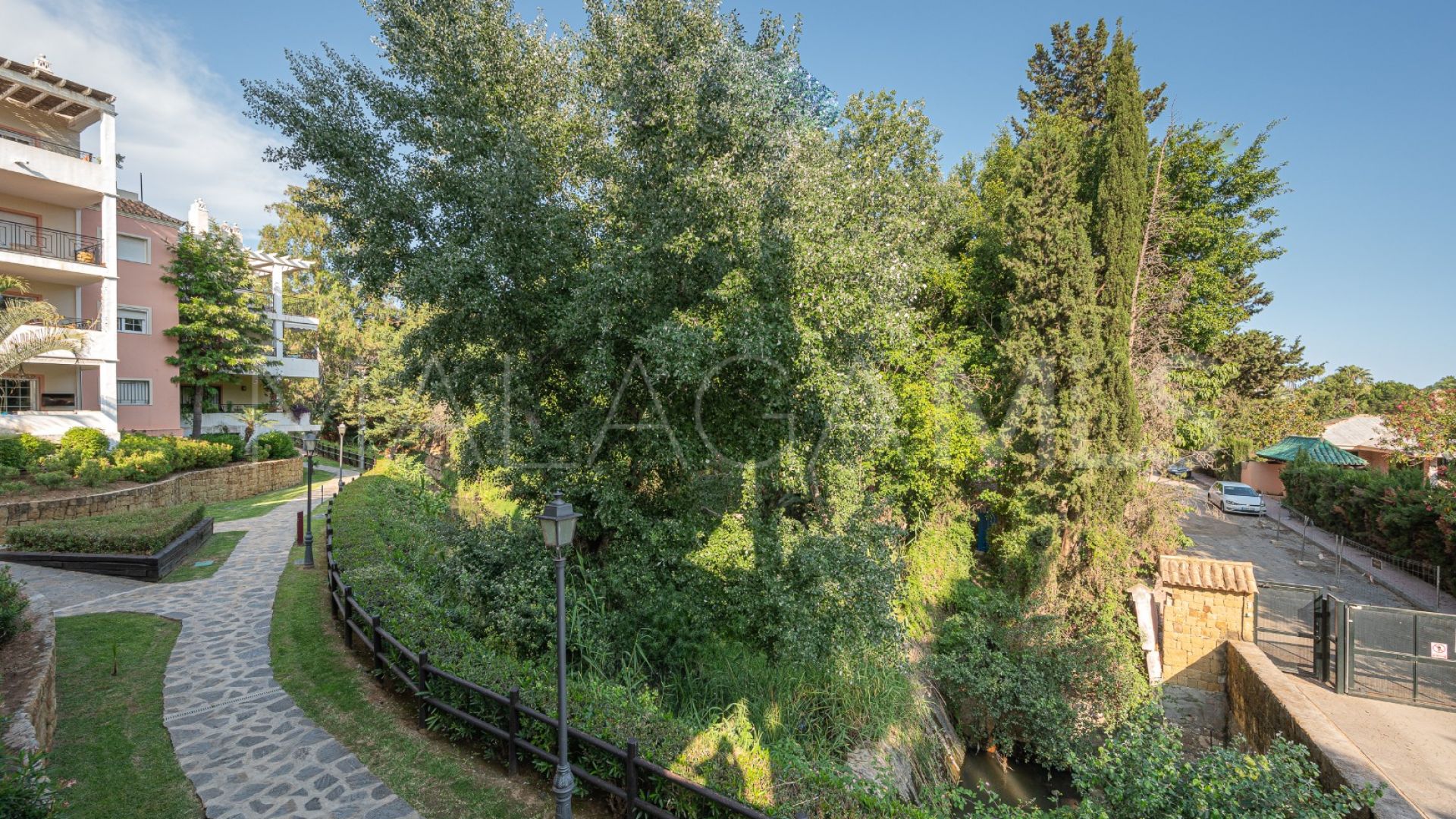 Appartement rez de chaussée for sale in River Garden