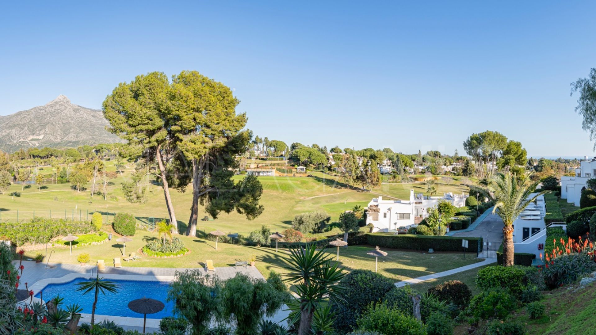 Radhus for sale in Azahara II