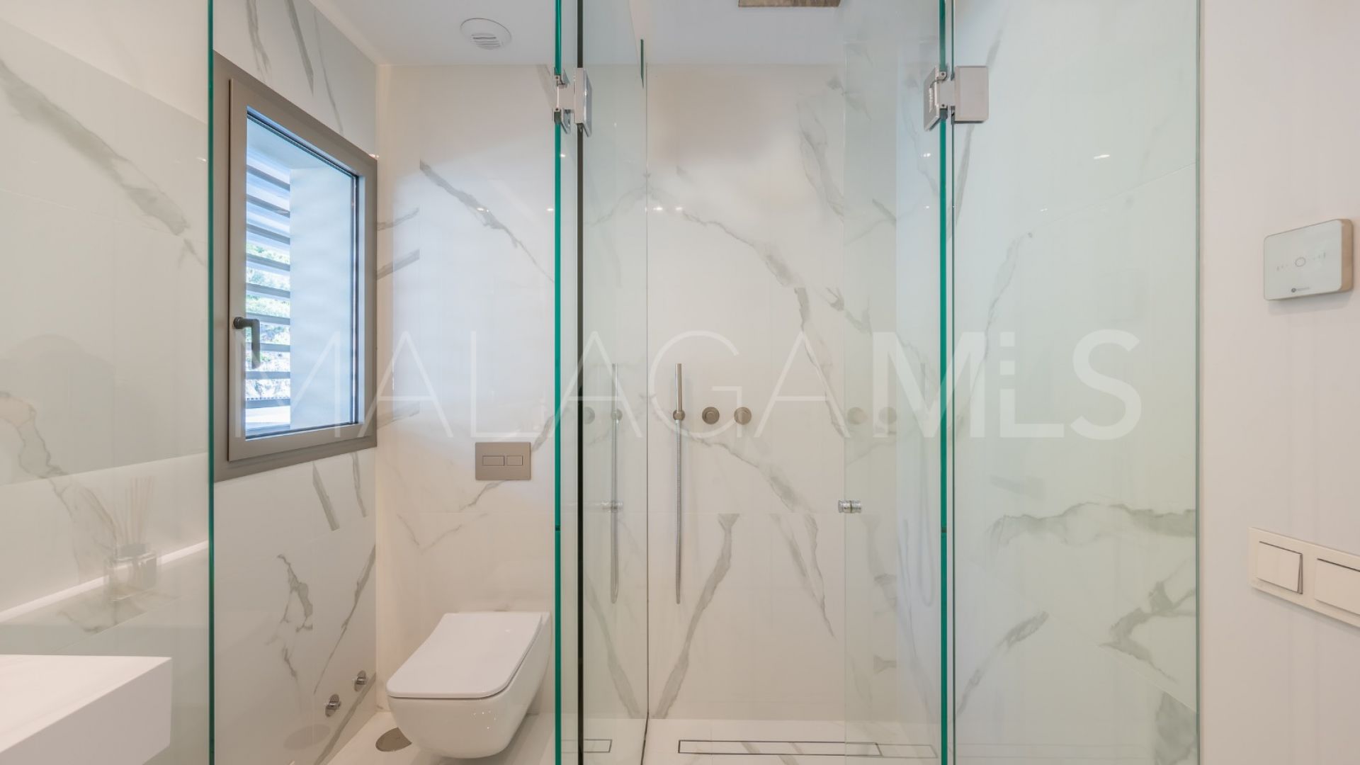 For sale Byu Hills apartment