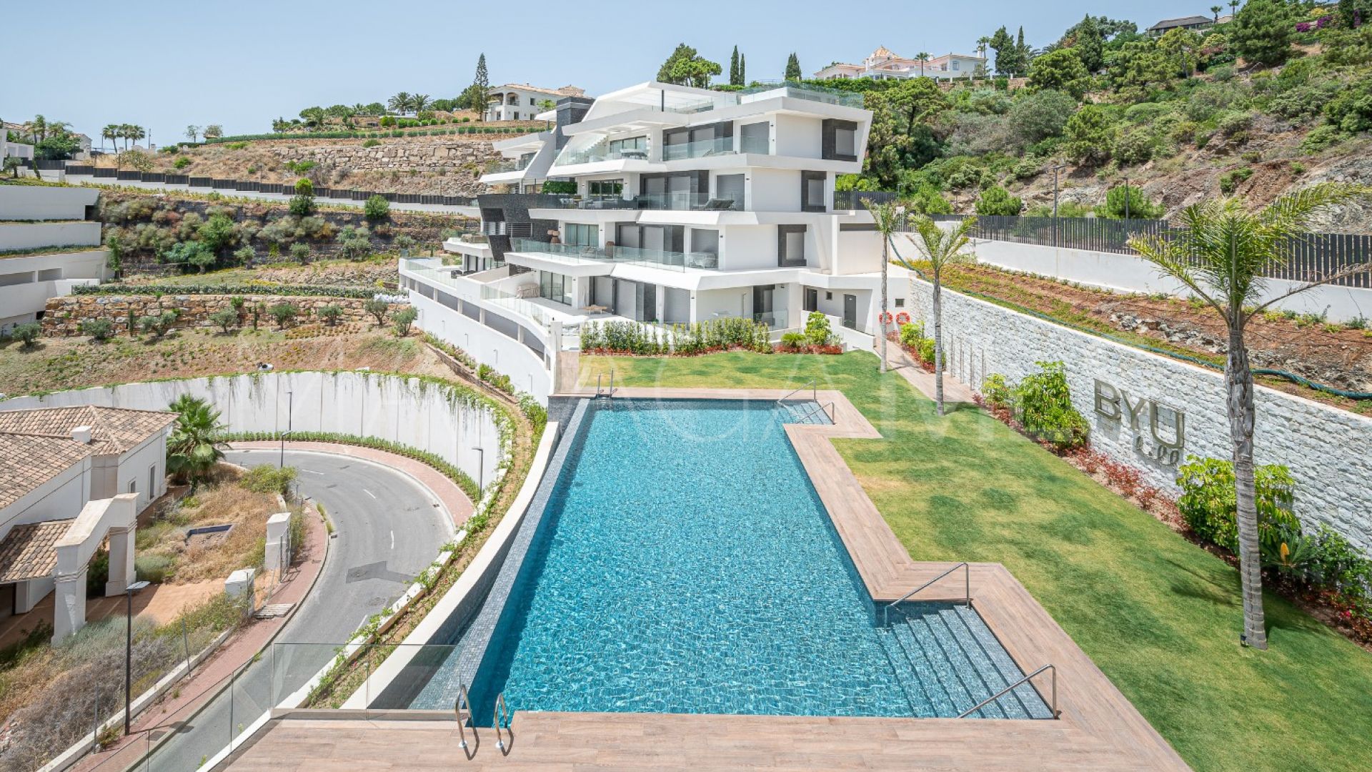 For sale Byu Hills apartment