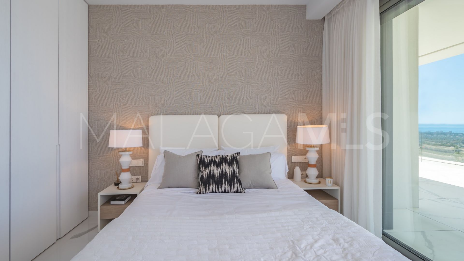 For sale Byu Hills apartment