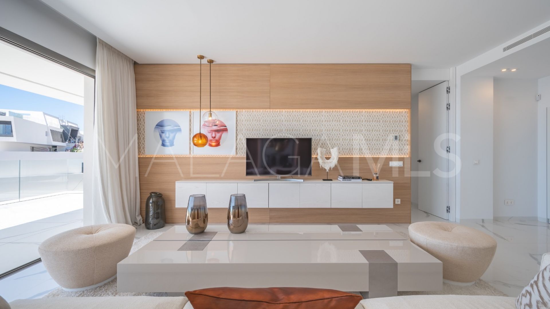 For sale Byu Hills apartment