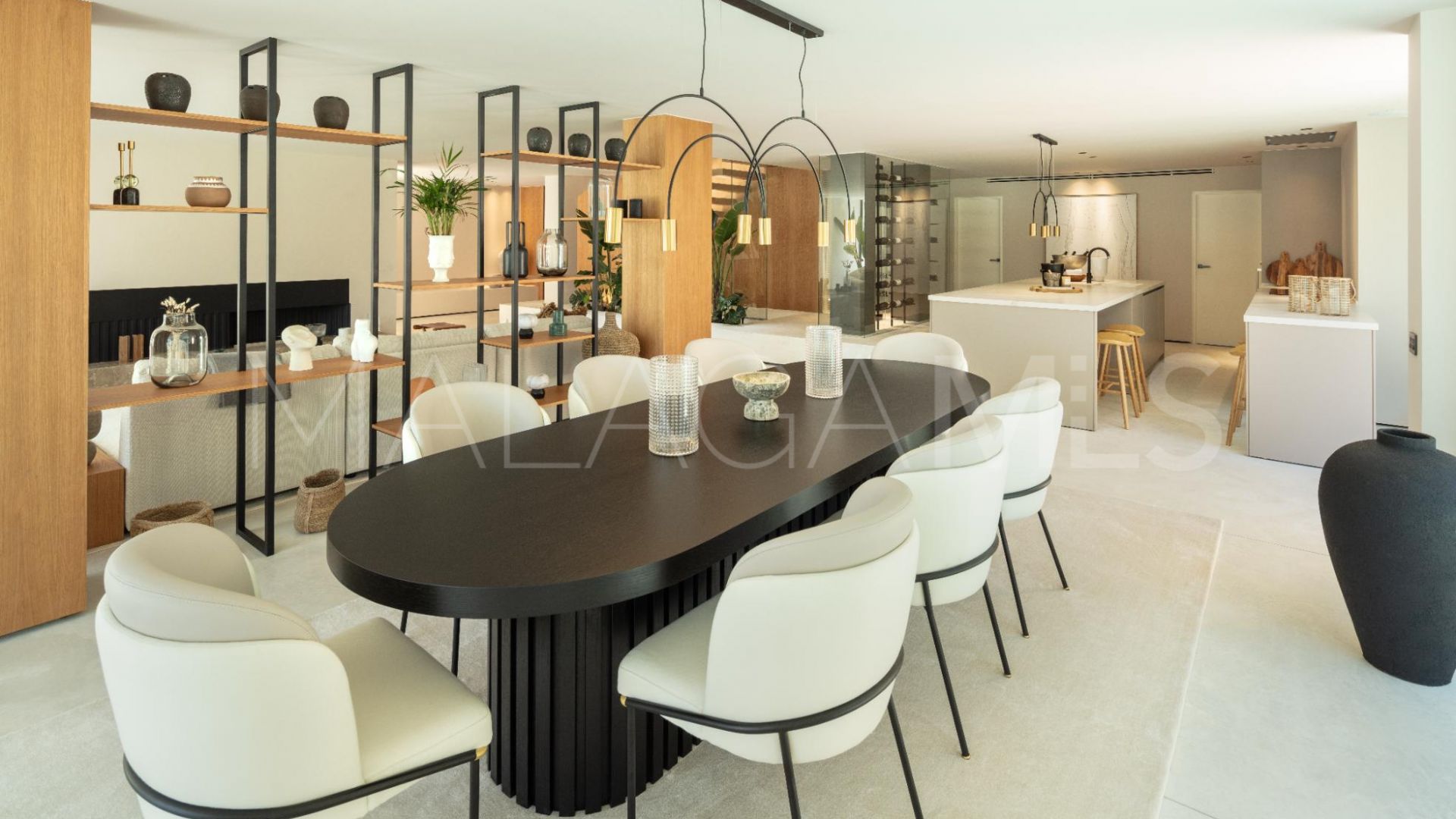 Villa a la venta de 4 bedrooms in Nueva Andalucia