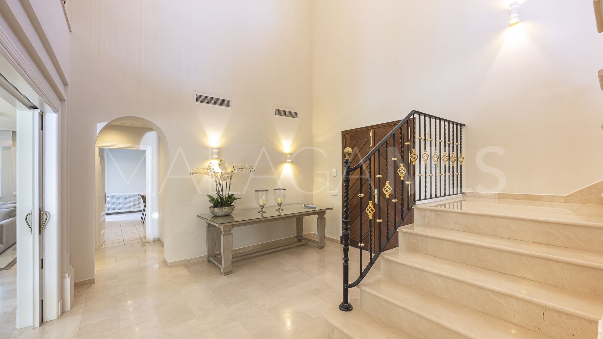 Villa for sale in La Reserva de la Quinta