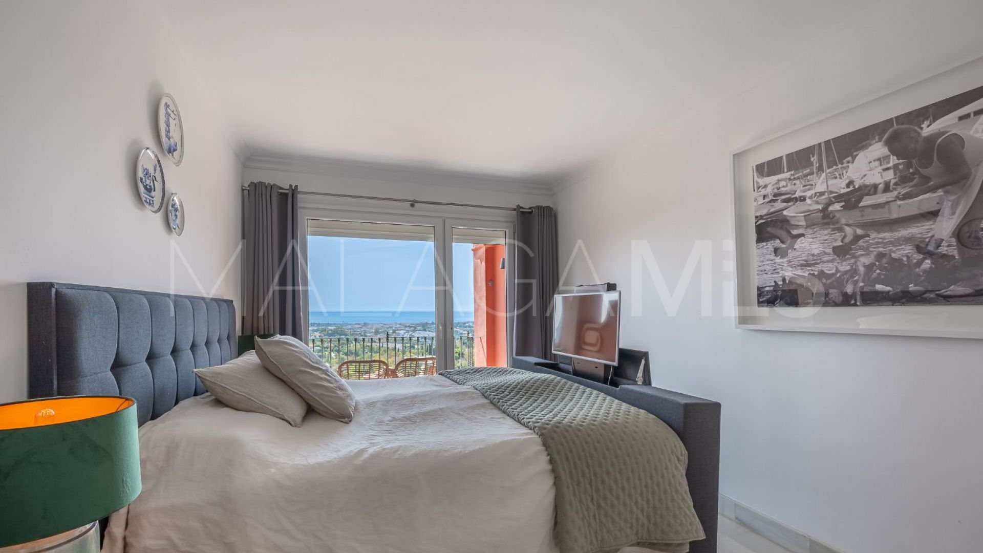 Duplex for sale in Monte Halcones