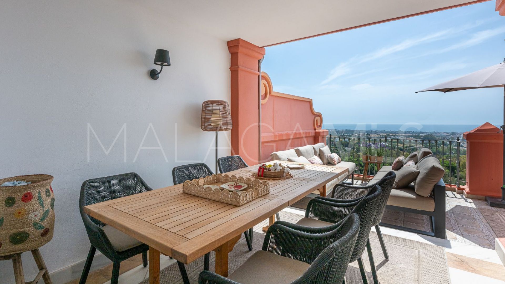 Duplex for sale in Monte Halcones