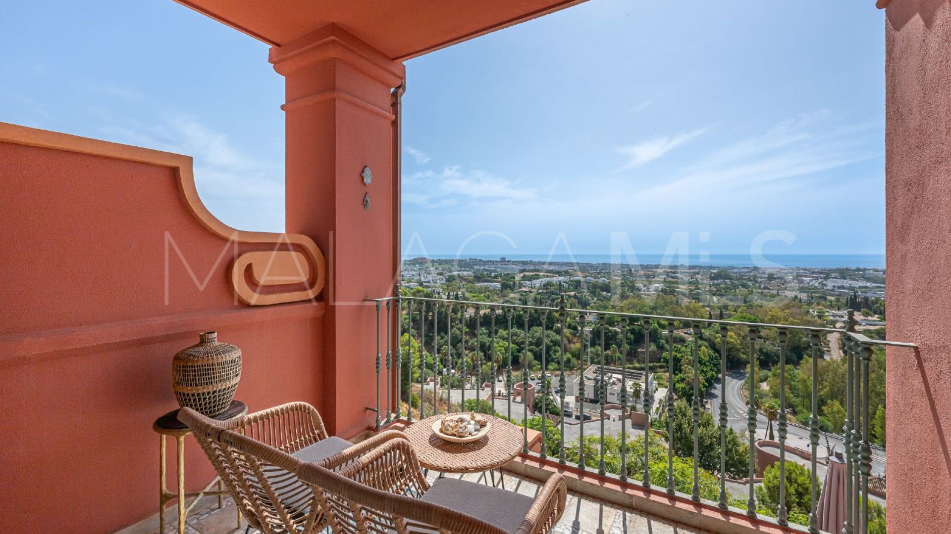 Duplex for sale in Monte Halcones