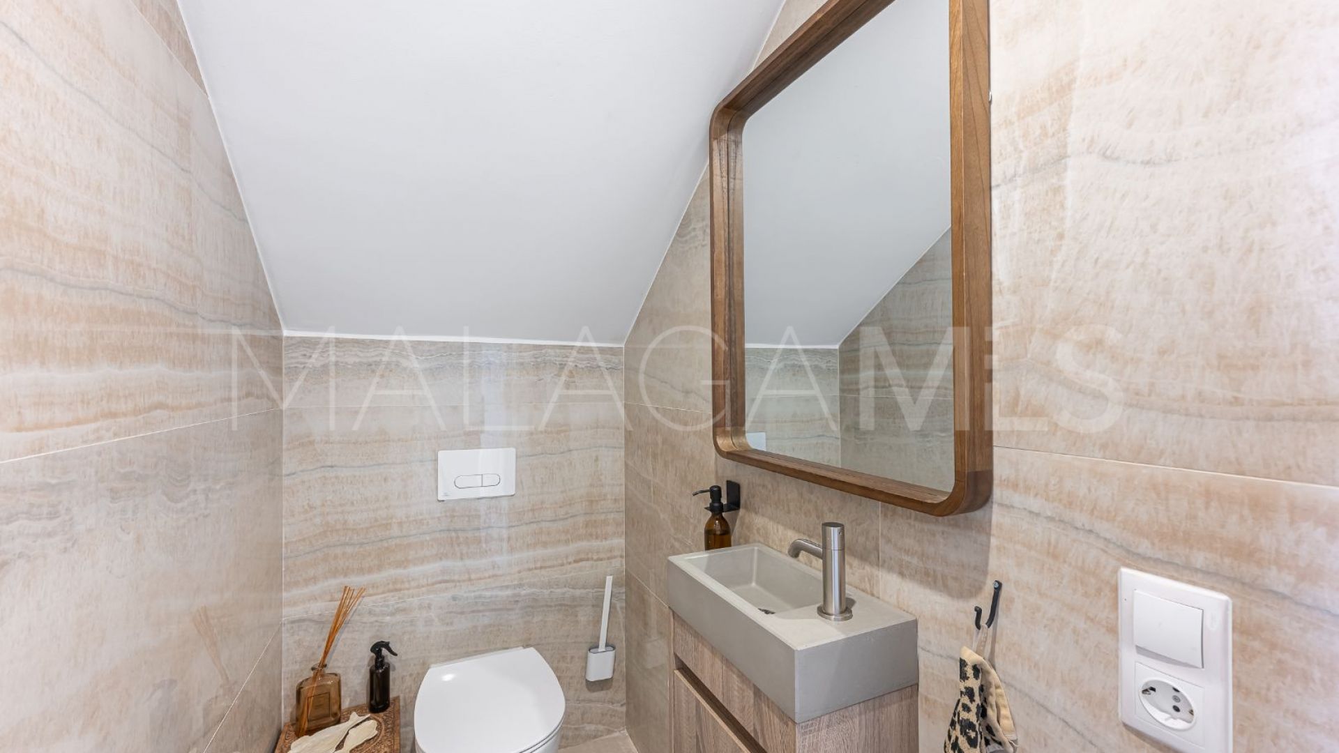 Duplex for sale in Monte Halcones
