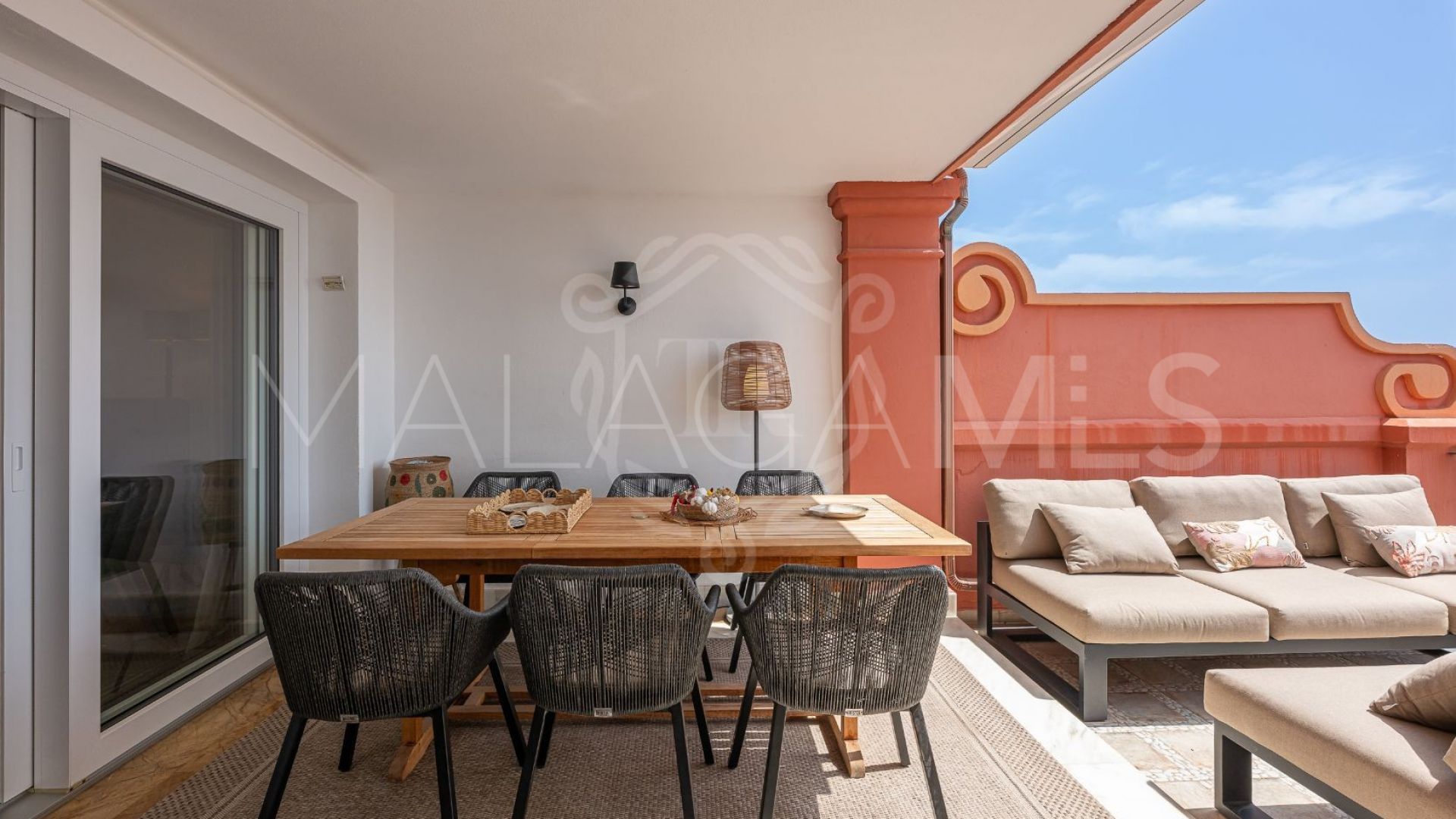 Buy duplex with 4 bedrooms in La Quinta