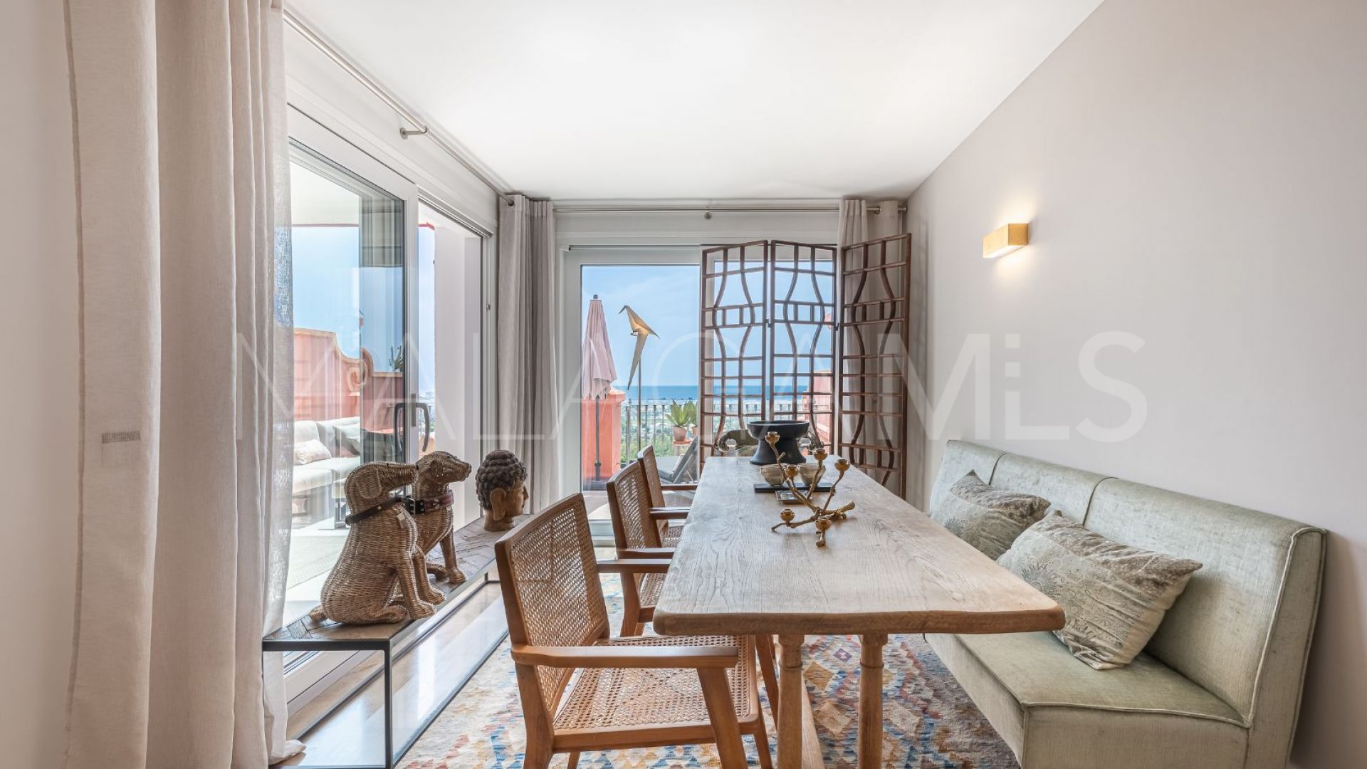 Duplex for sale in Monte Halcones