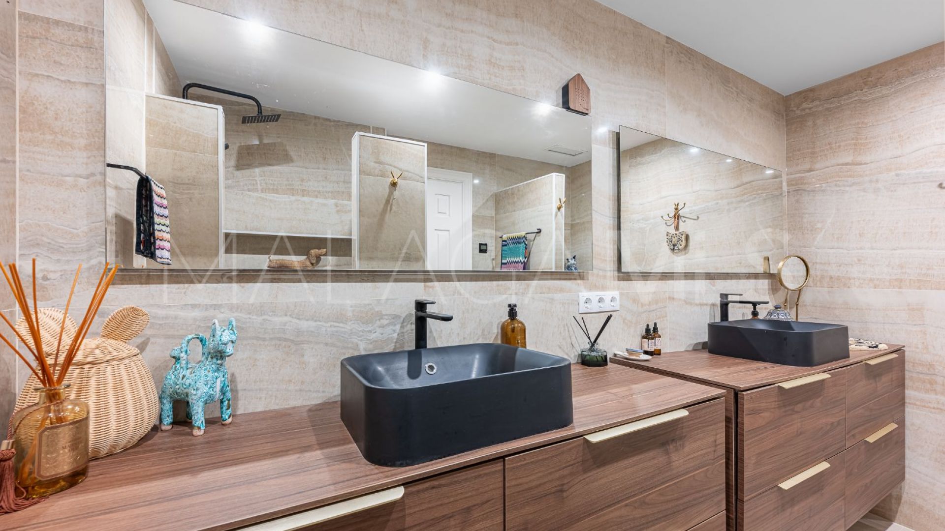 Duplex for sale in Monte Halcones