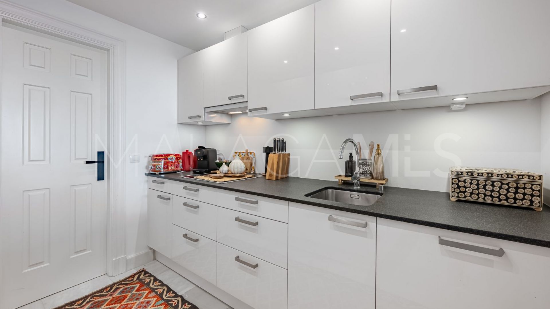 Duplex for sale in Monte Halcones