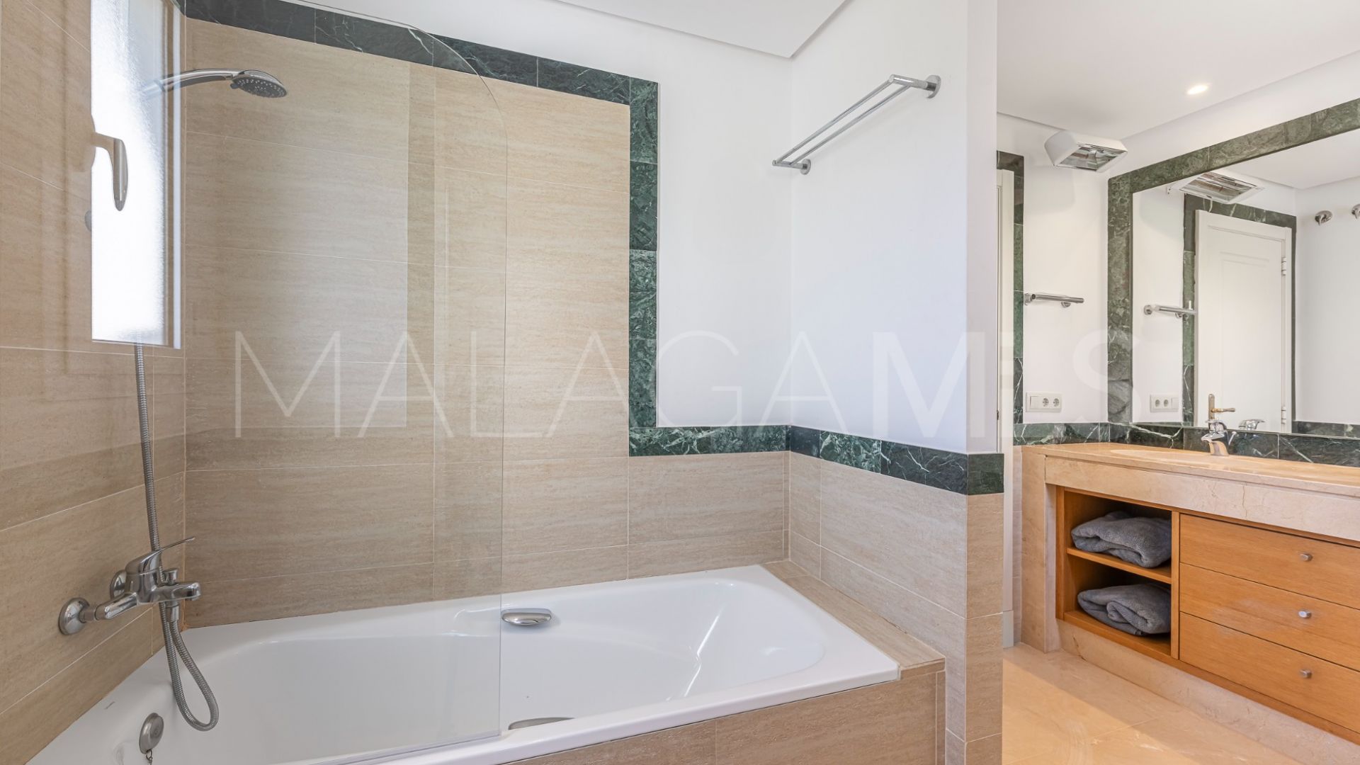 Penthaus for sale in Altos de La Quinta