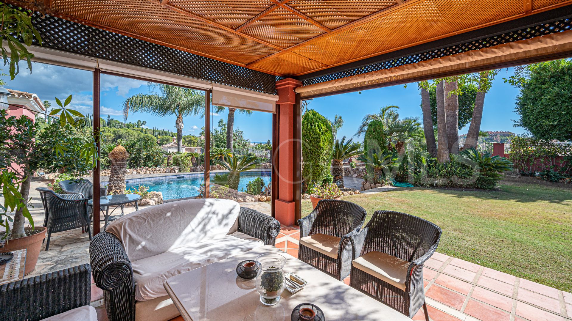 Villa for sale in Haza del Conde