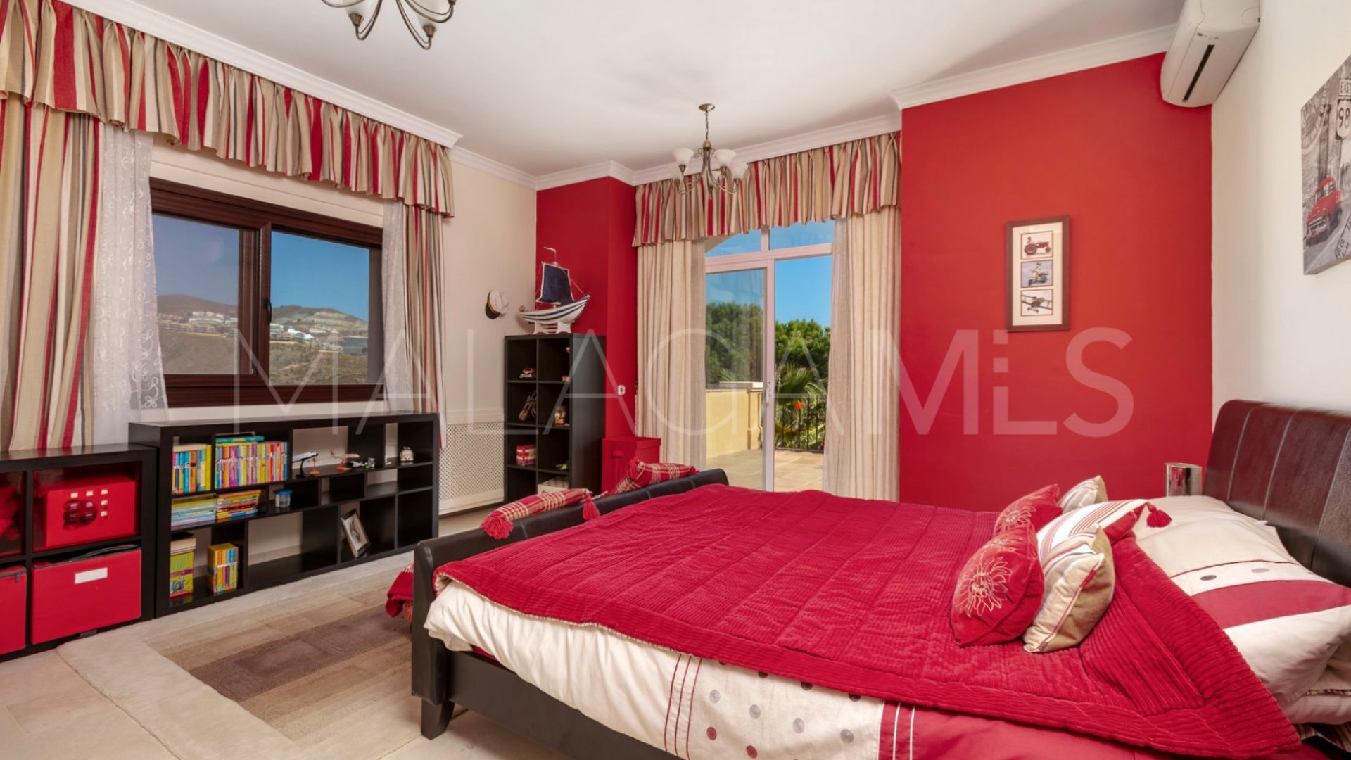 4 bedrooms La Quinta villa for sale