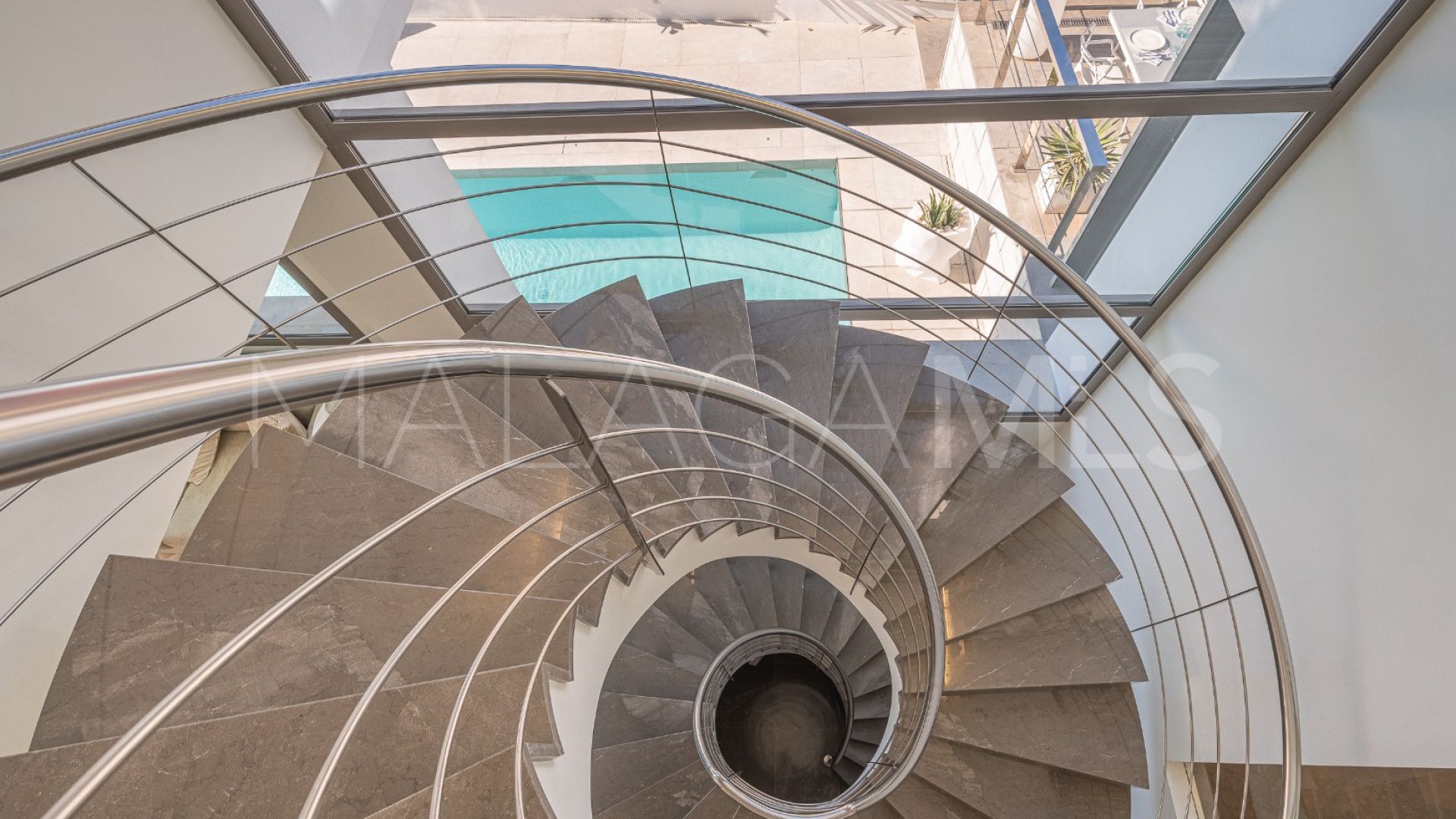 Villa for sale in Marbella Golden Mile