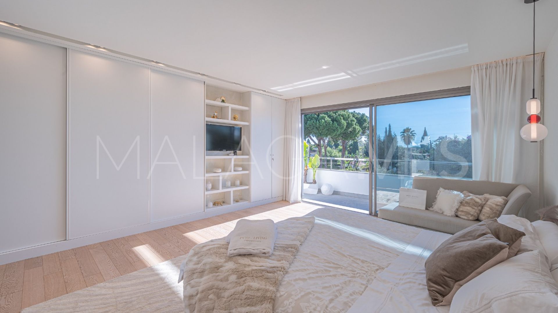 Villa for sale in Marbella Golden Mile
