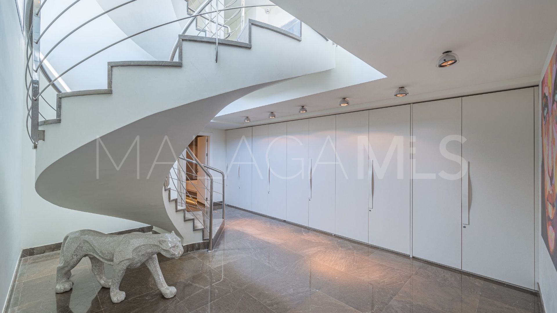 Villa for sale in Marbella Golden Mile