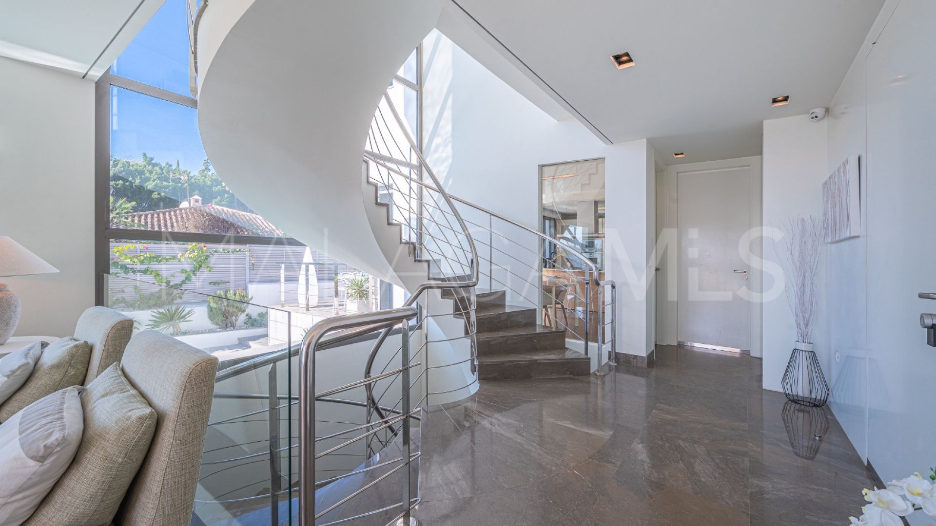 Villa for sale in Marbella Golden Mile