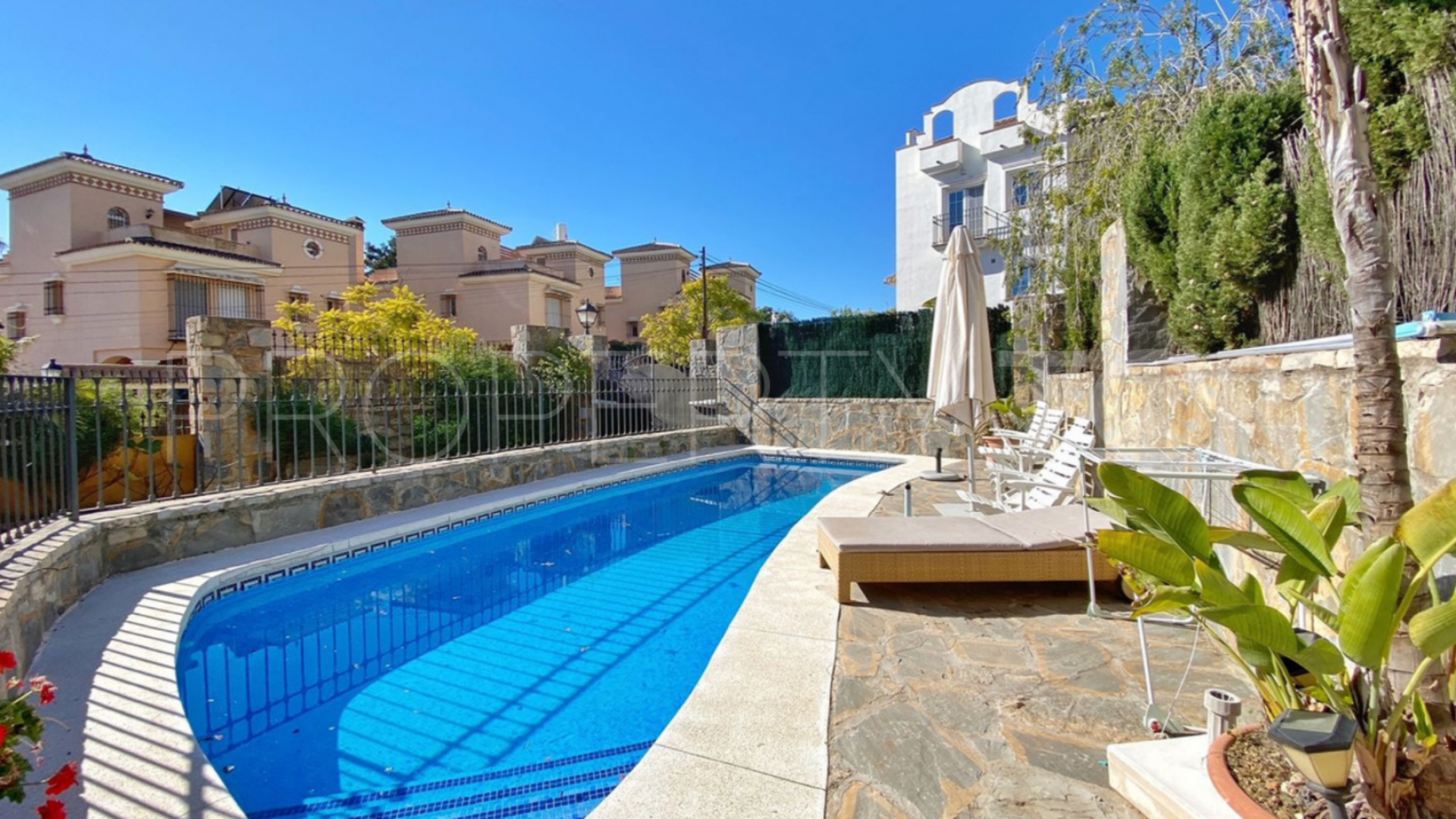 Marbella City 5 bedrooms villa for sale