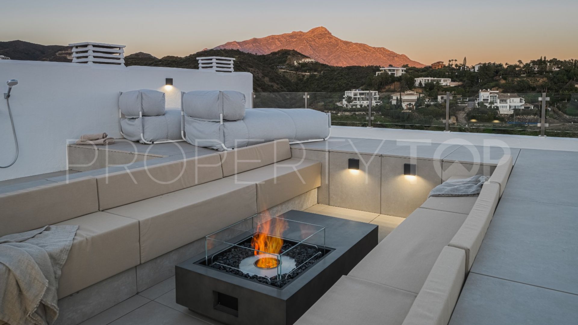 Penthouse in La Quinta 2BR, 2BA, 81m², €690k