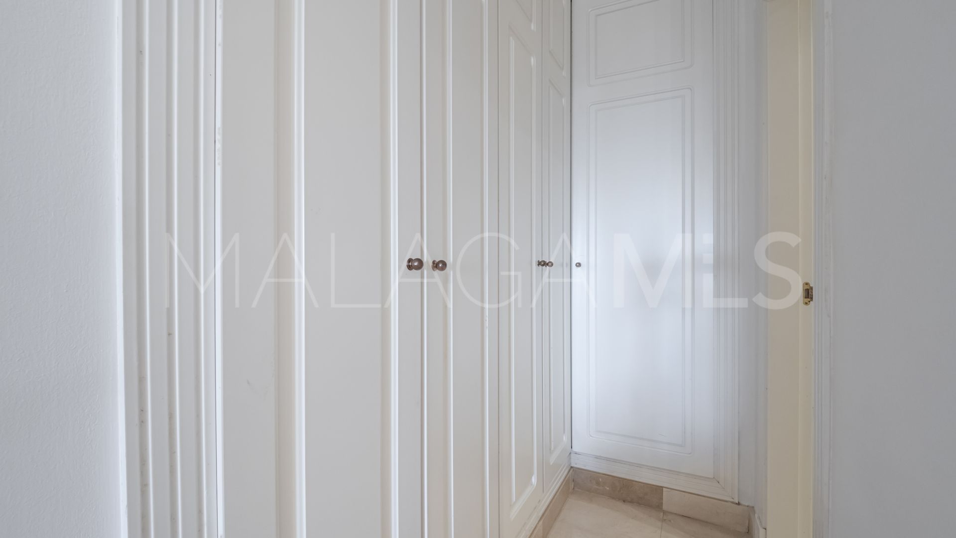Wohnung for sale in Marbella - Puerto Banus