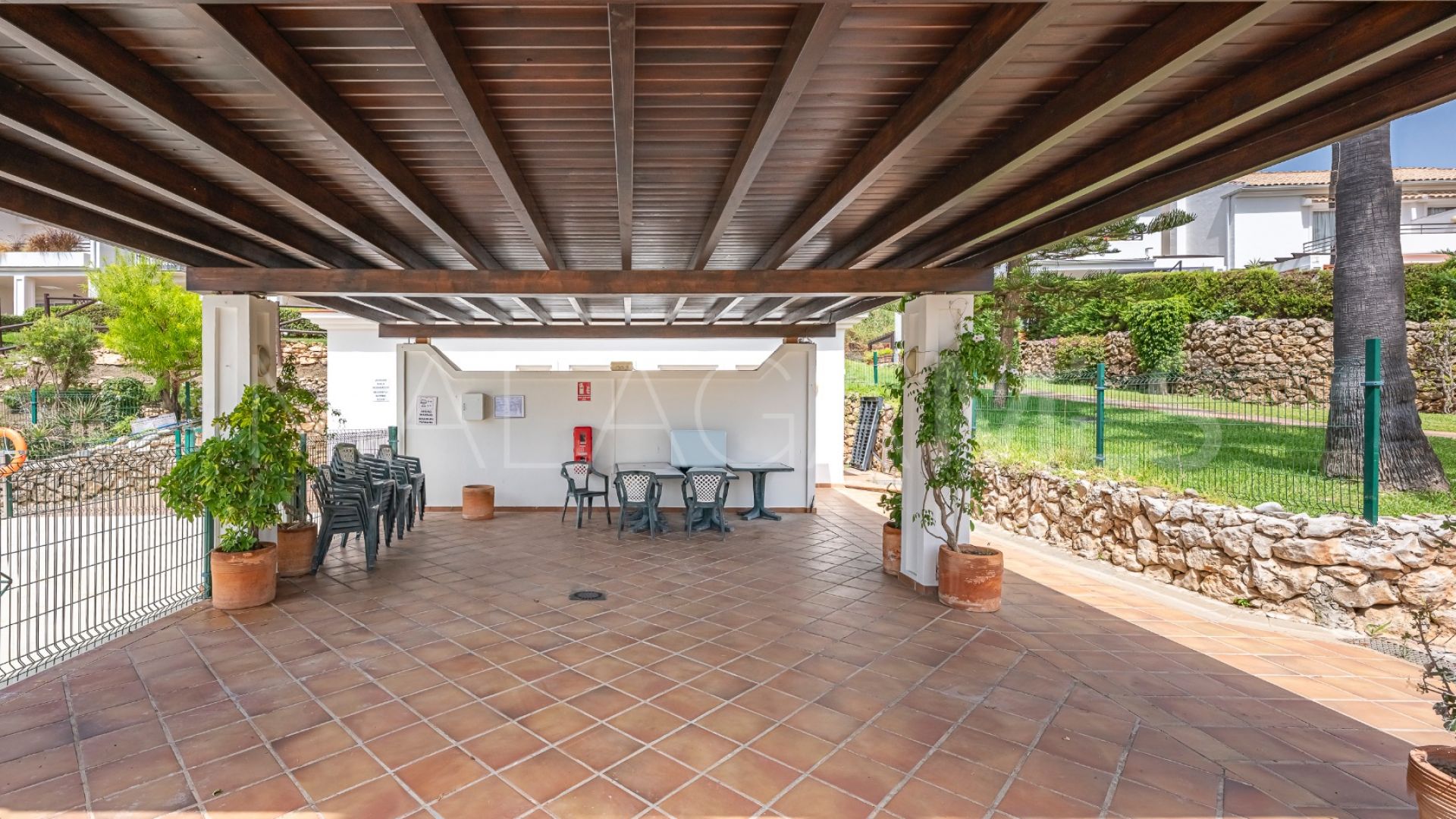 Adosado for sale in Paraiso Park with 3 bedrooms