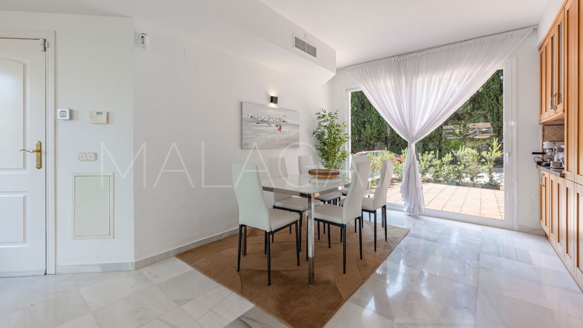 Adosado for sale in Paraiso Park with 3 bedrooms