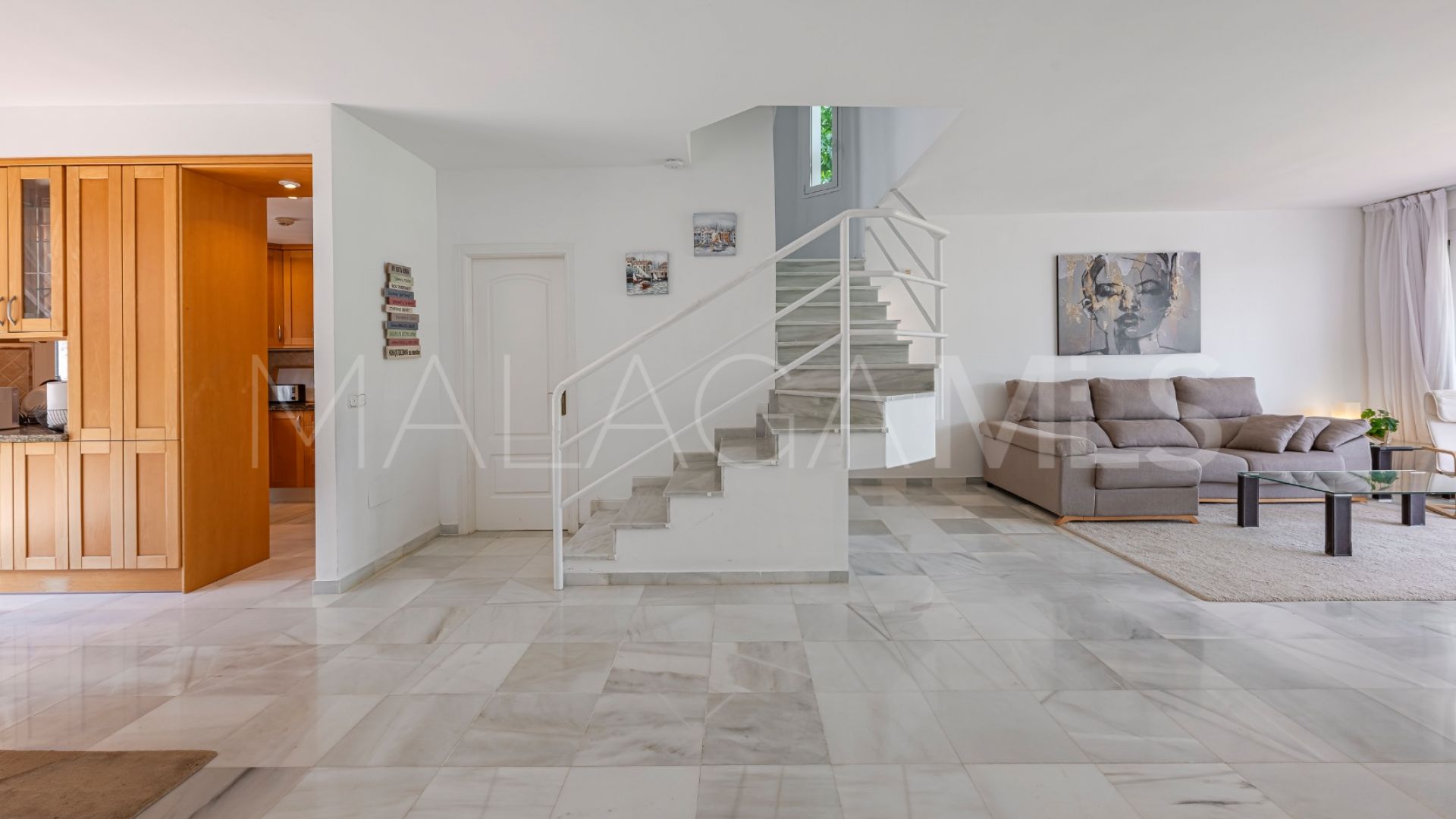 Adosado for sale in Paraiso Park with 3 bedrooms