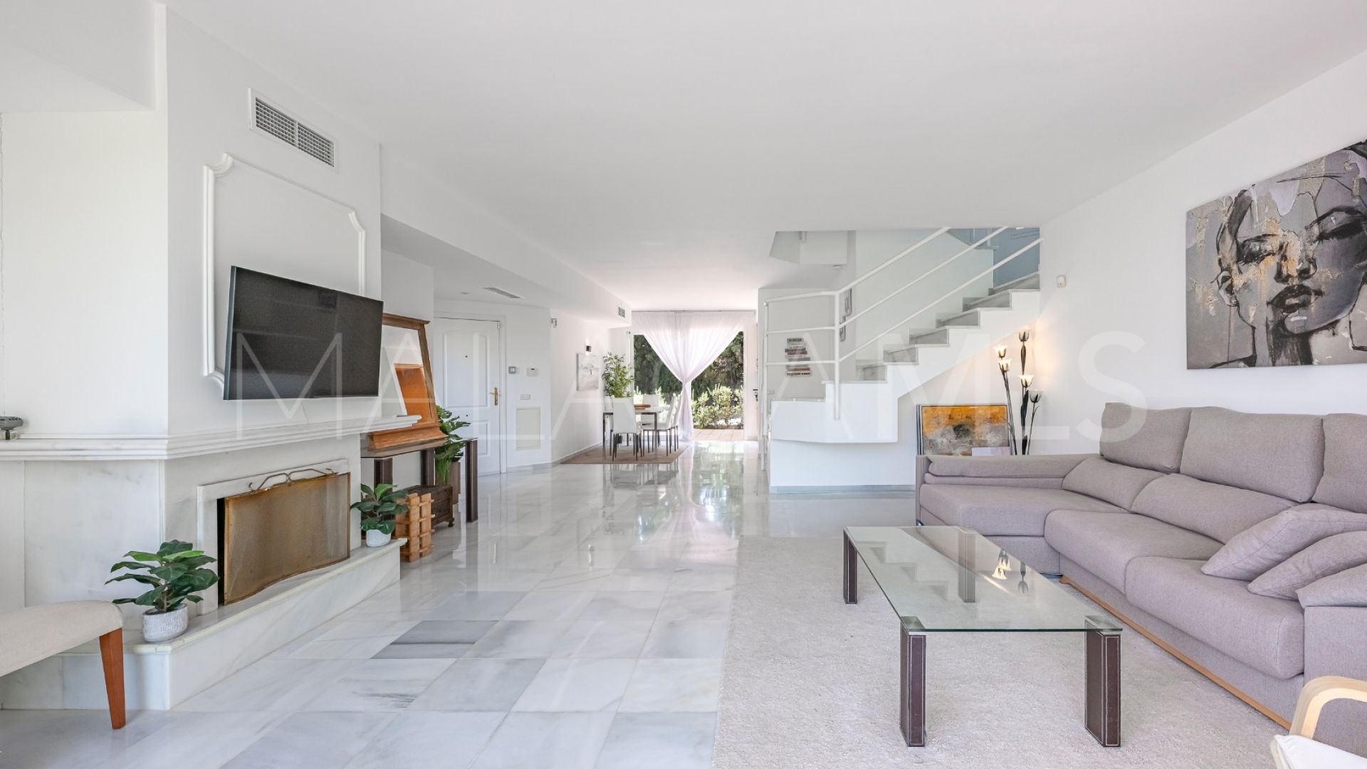Adosado for sale in Paraiso Park with 3 bedrooms