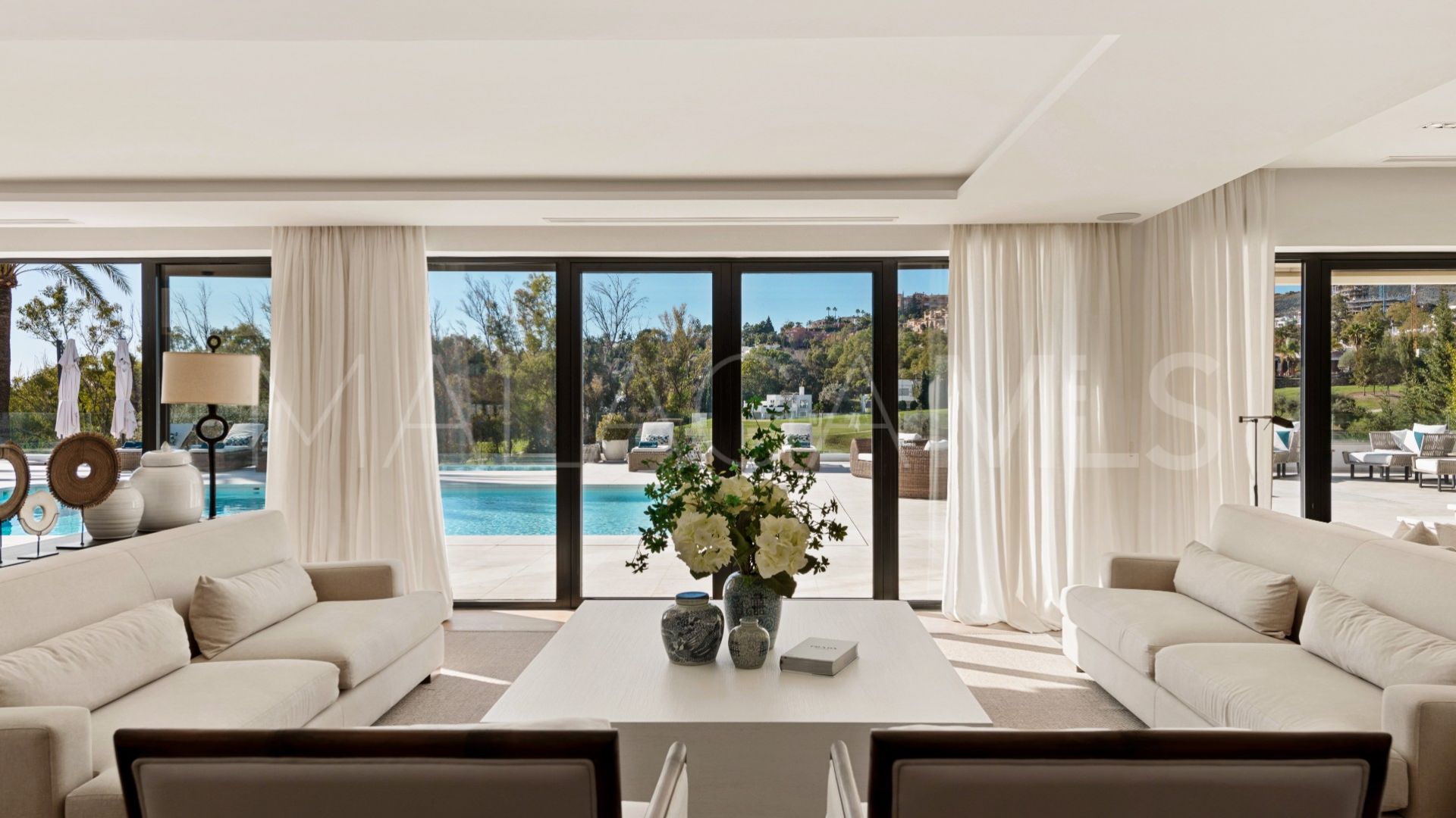 Villa for sale in Los Naranjos Golf