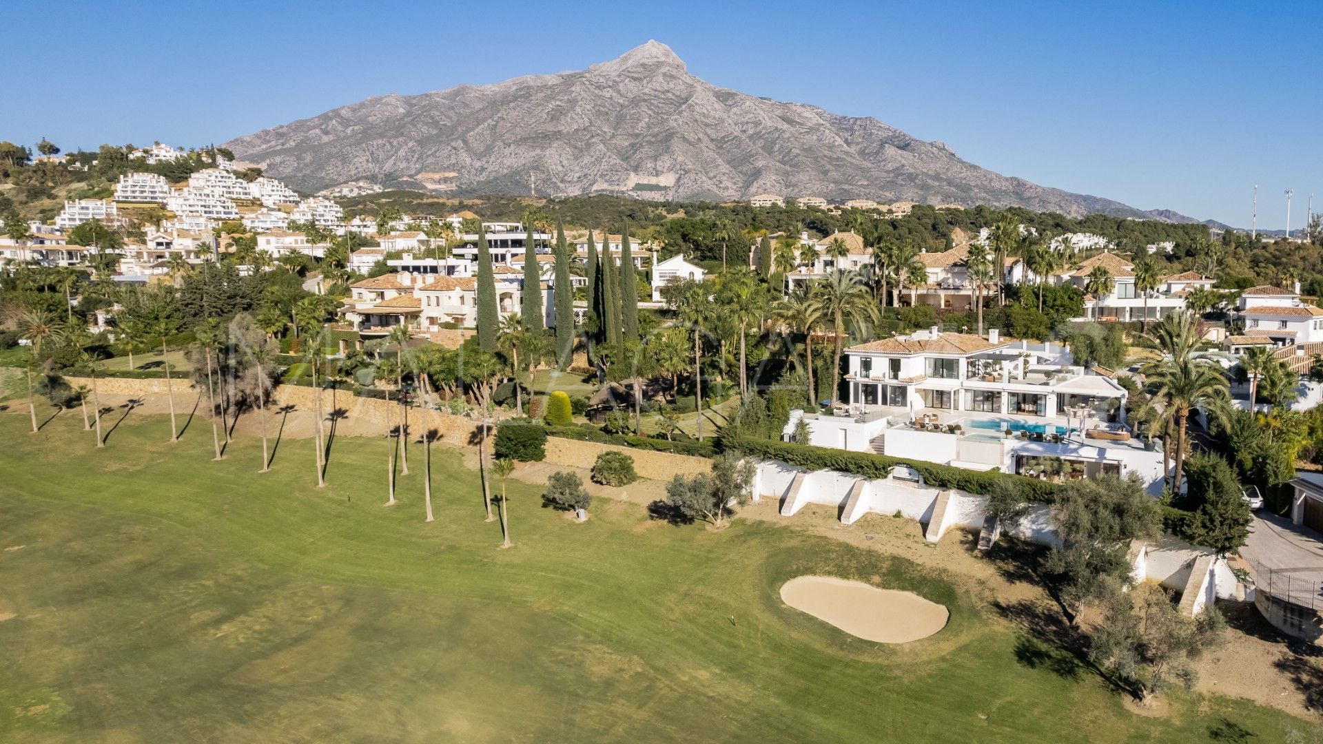 Villa for sale in Los Naranjos Golf