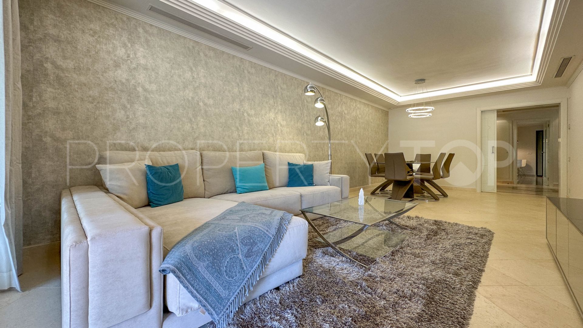 Apartamento planta baja de 2 dormitorios en venta en Alhambra los Granados