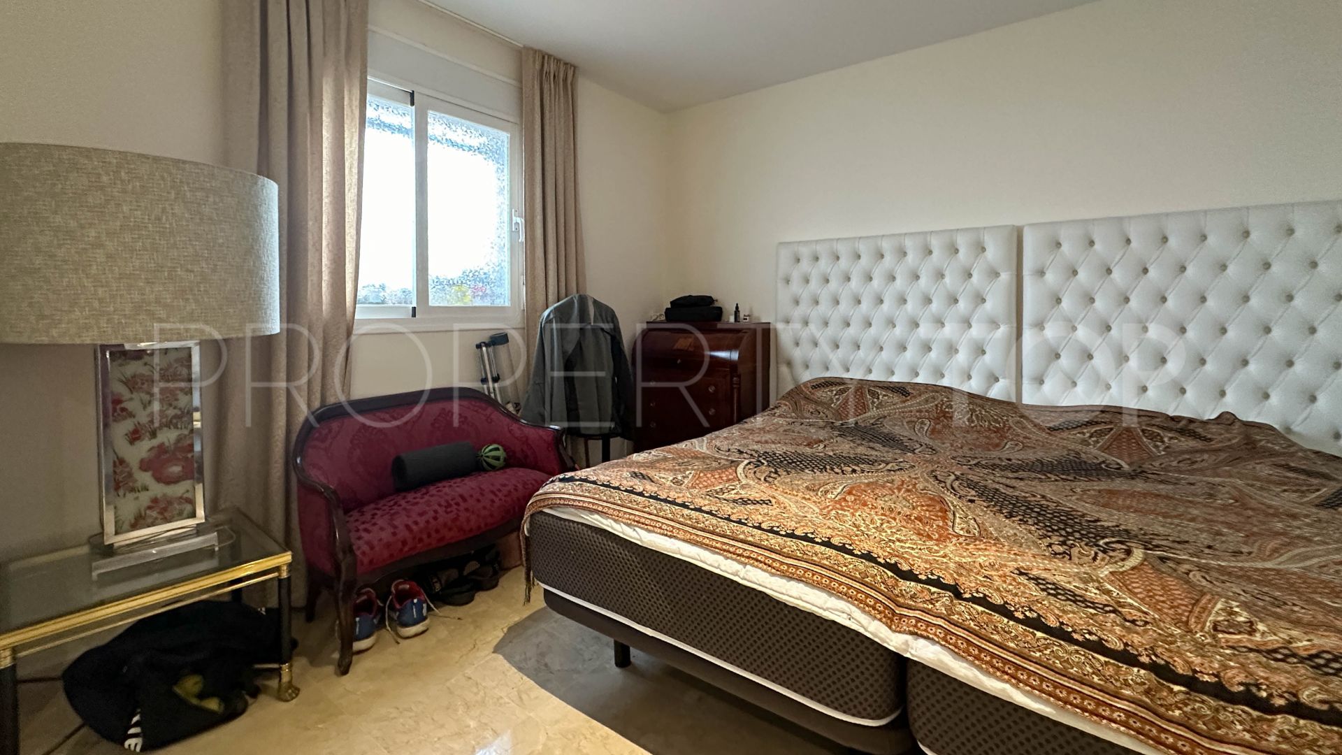 Comprar apartamento planta baja en Aloha Royal con 2 dormitorios