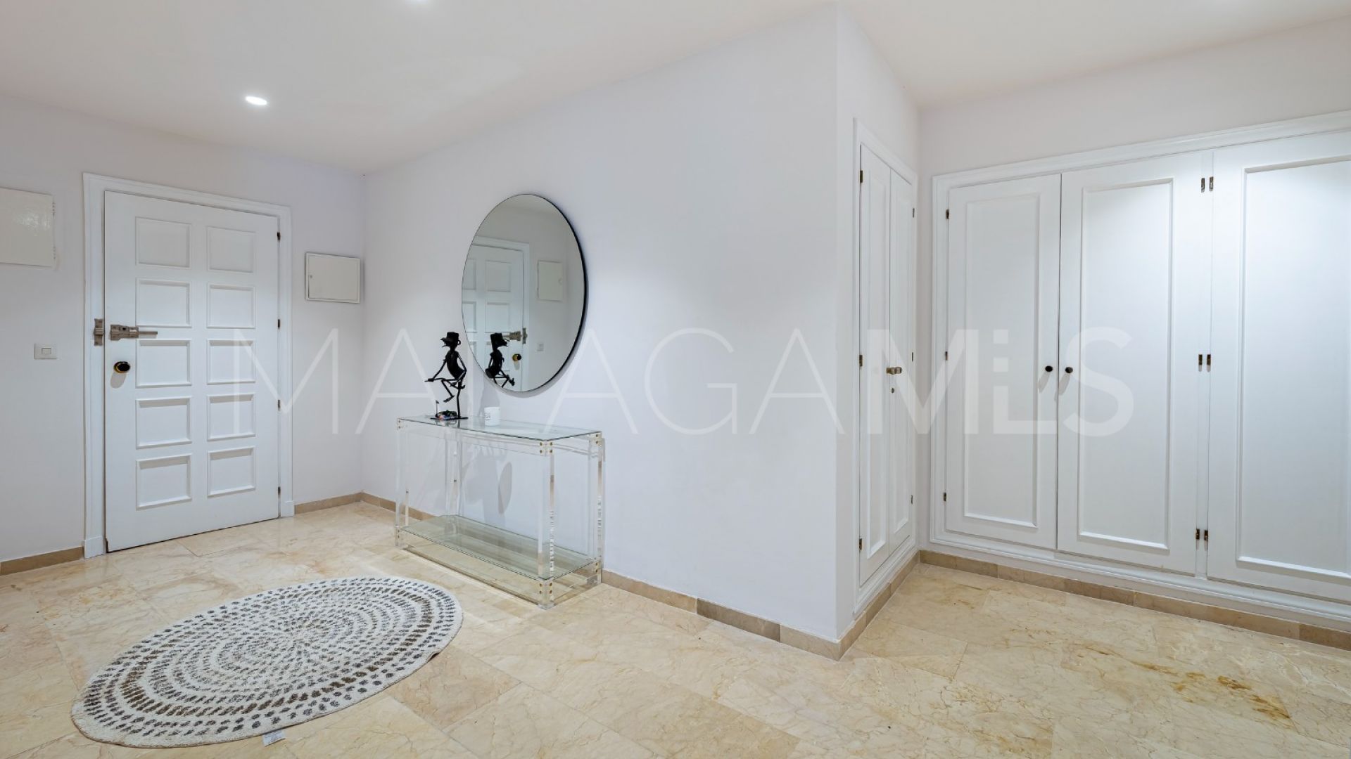 For sale ground floor apartment with 3 bedrooms in Hotel del Golf