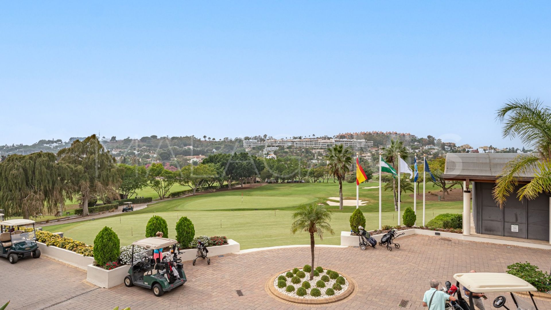 For sale ground floor apartment with 3 bedrooms in Hotel del Golf