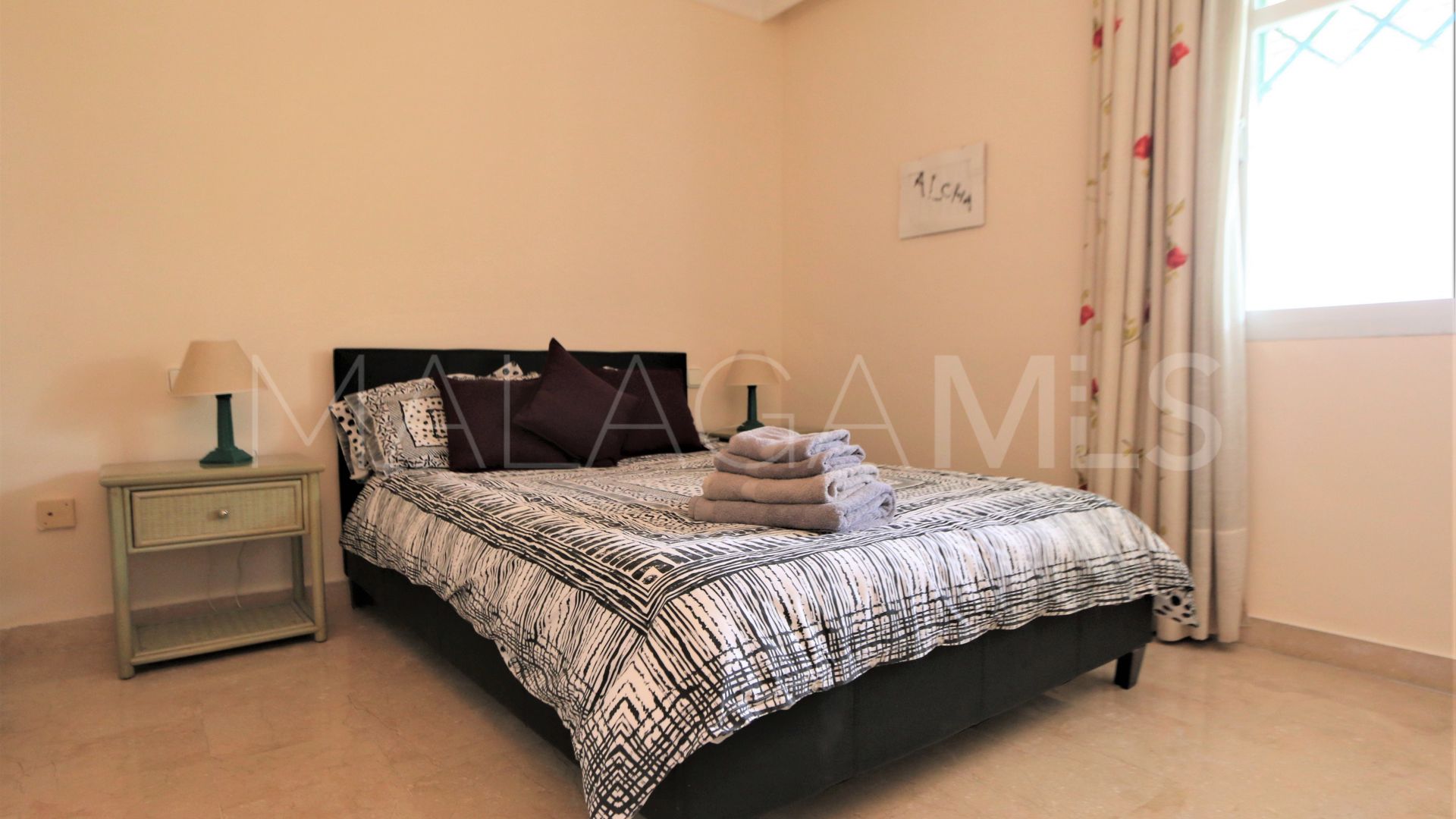 For sale Aloha Gardens 2 bedrooms ground floor apartment