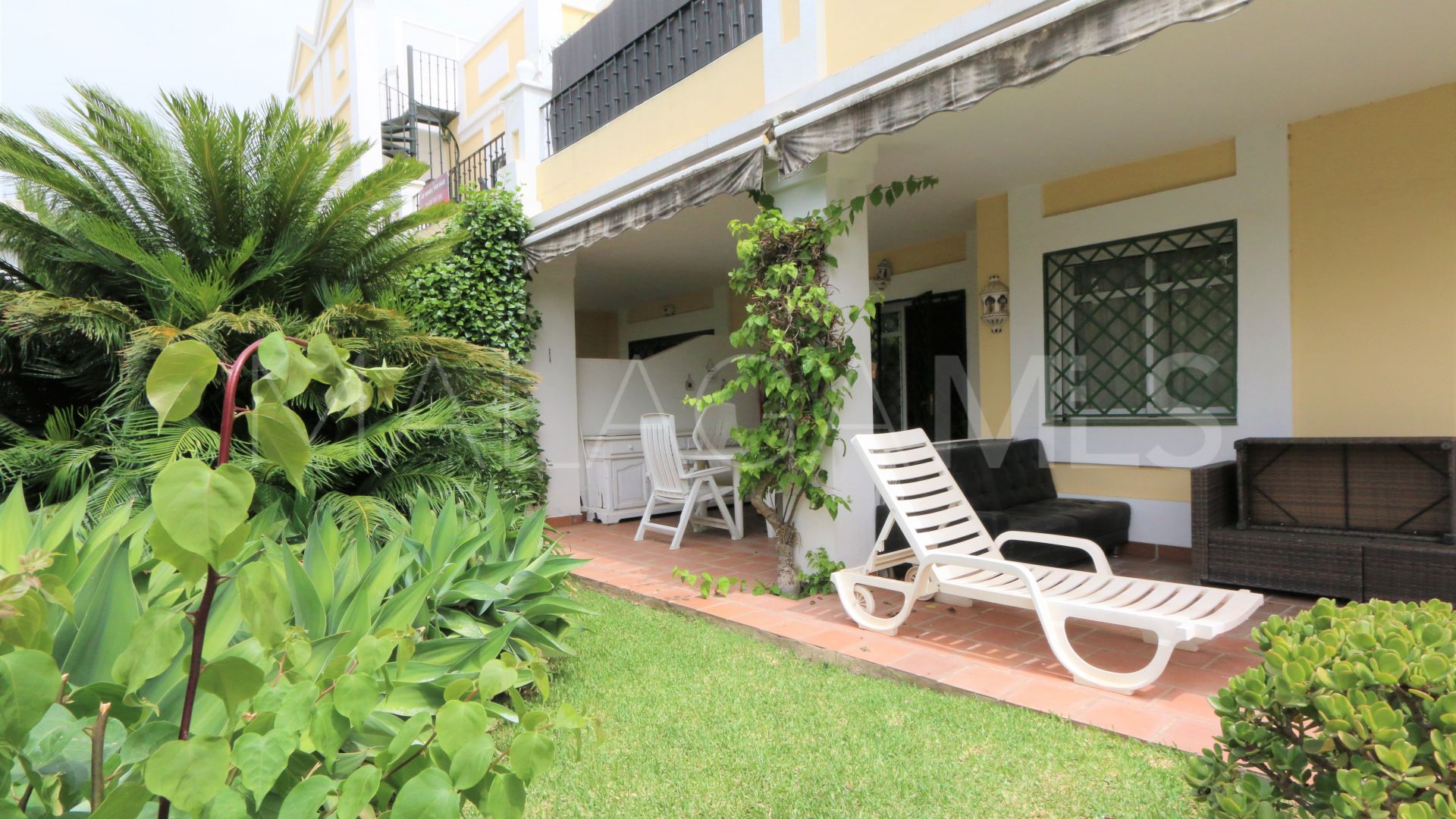 For sale Aloha Gardens 2 bedrooms ground floor apartment