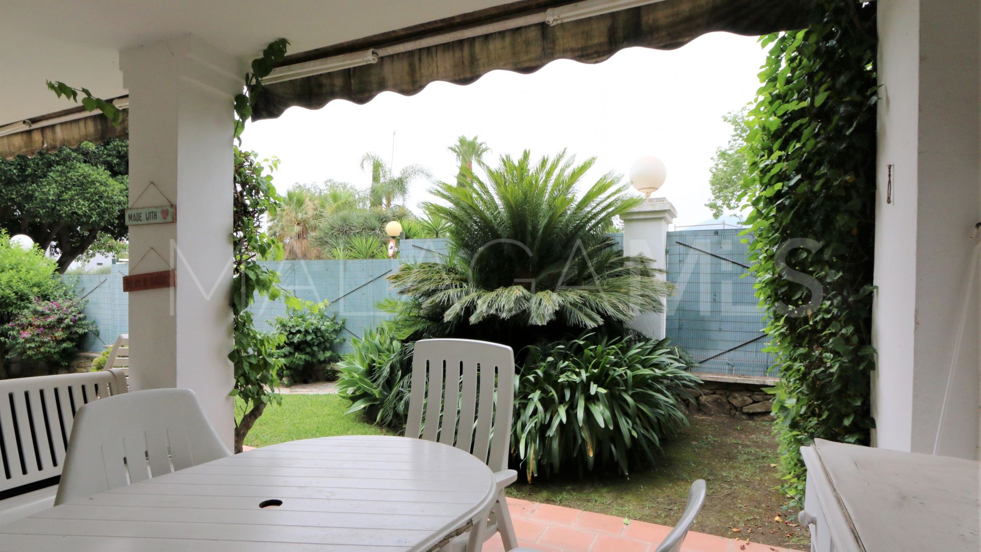 For sale Aloha Gardens 2 bedrooms ground floor apartment