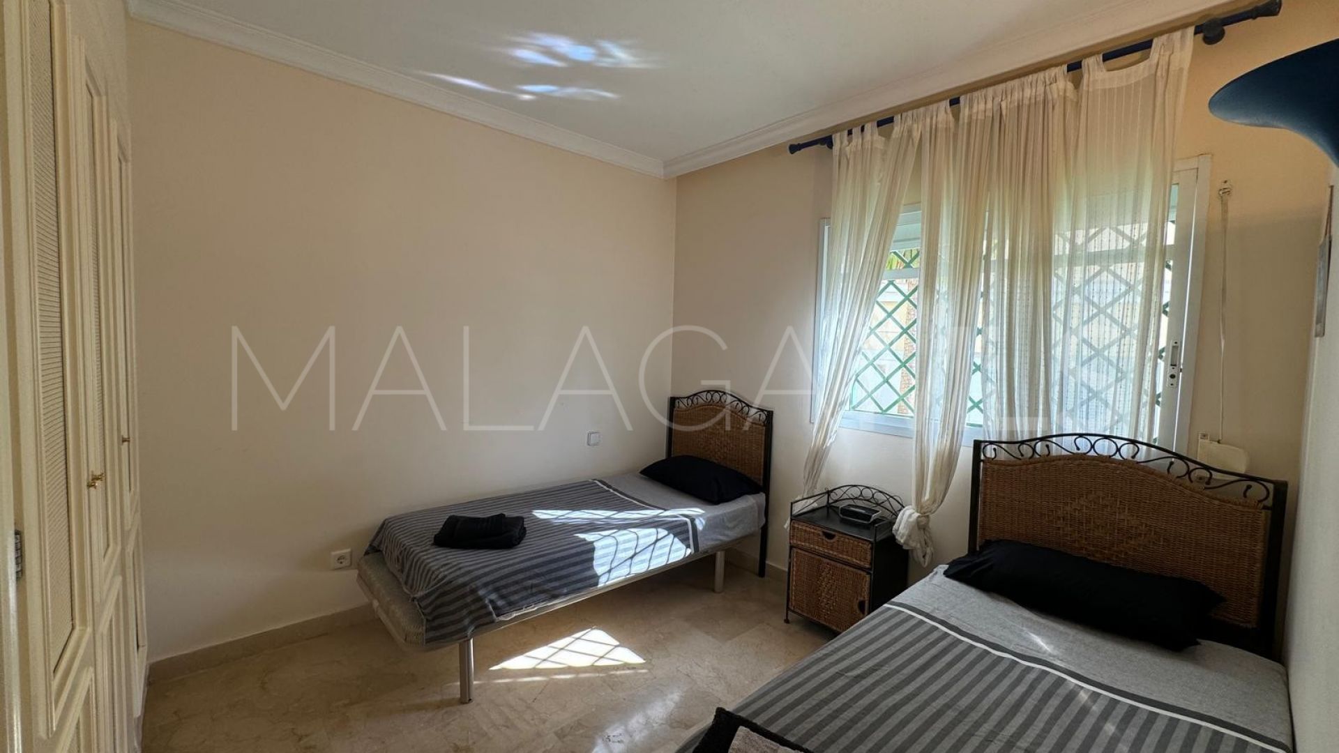 For sale Aloha Gardens 2 bedrooms ground floor apartment