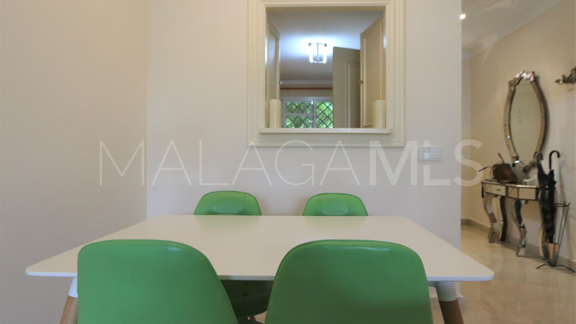 For sale Aloha Gardens 2 bedrooms ground floor apartment